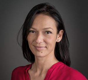 Iva Deninska Iva Deninska